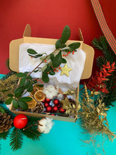 Charger l&#39;image dans la galerie, Kit DIY traditionnel - Couronne de Noël
